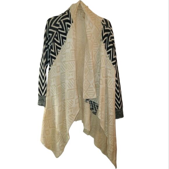 Contrasting Aztec Print Cardigan - Picture 1 of 9